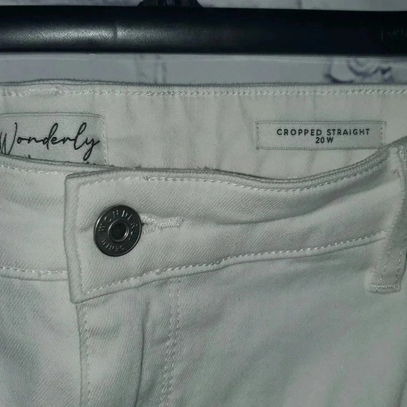 Wonderly Tummy Control Cropped Straight Leg Capri Jeans Womens Size 20W NWT - Picture 3 of 11